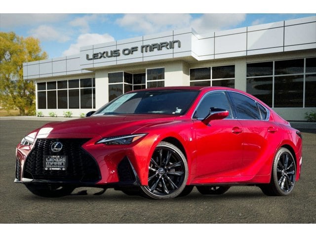 2023 Lexus IS Base's photo