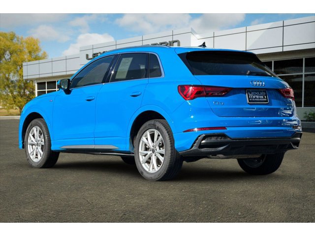 2022 Audi Q3 45 TFSI S line Premium photo 2