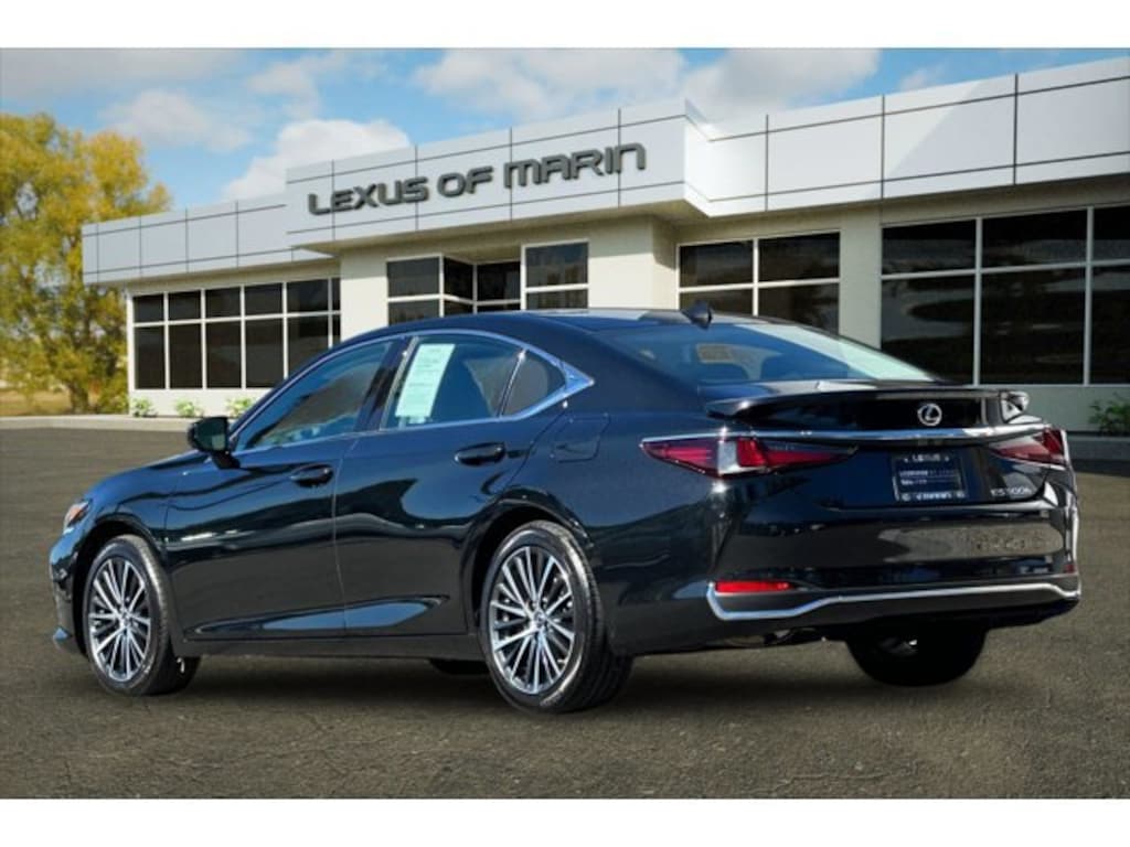 Used 2025 Lexus ES 300h Base Sedan