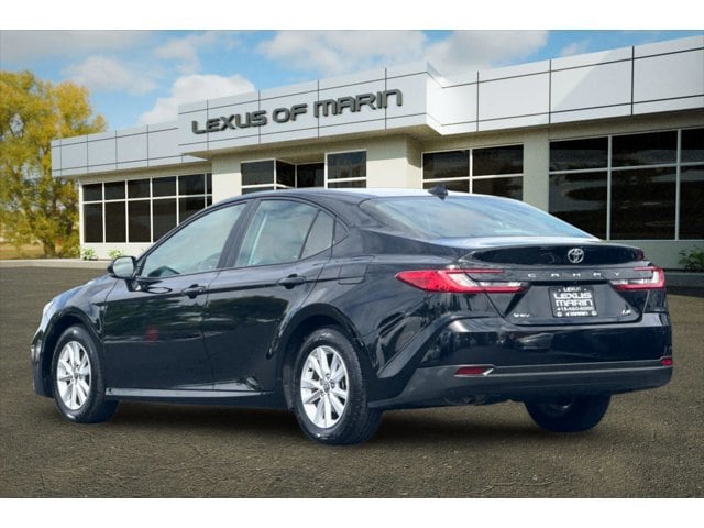 2025 Toyota Camry LE photo 2