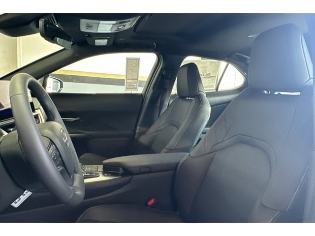 UX HYBRID 300h PREMIUM AWD 5-DOOR SUV AWD