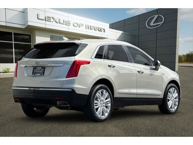 XT5 Premium Luxury SUV