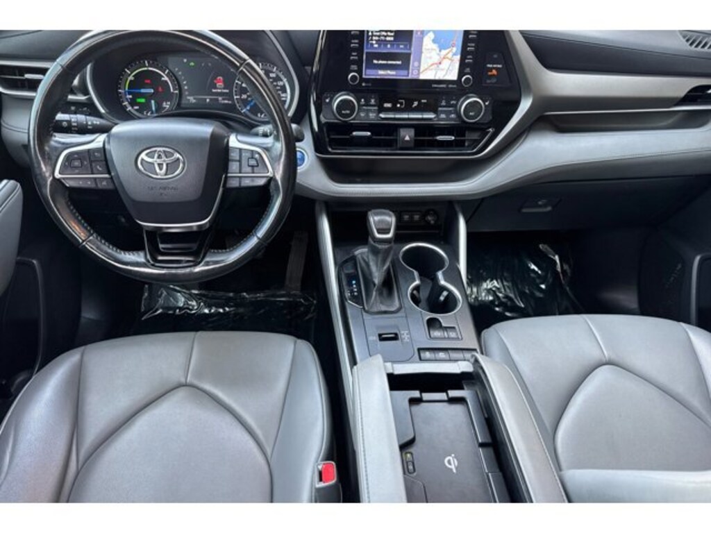 Used 2021 Toyota Highlander Hybrid XLE SUV