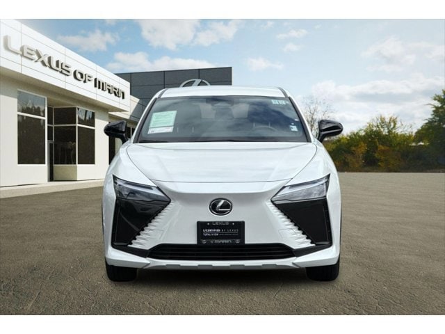 2024 LEXUS RZ 300e Premium w/18" Wheel photo 5