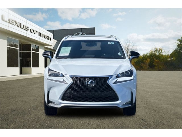 2017 LEXUS NX 200t photo 4