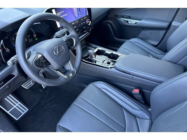 2026 Lexus NX F SPORT Handling photo 4