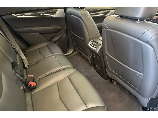 2025 Cadillac XT6 Sport - Photo 33