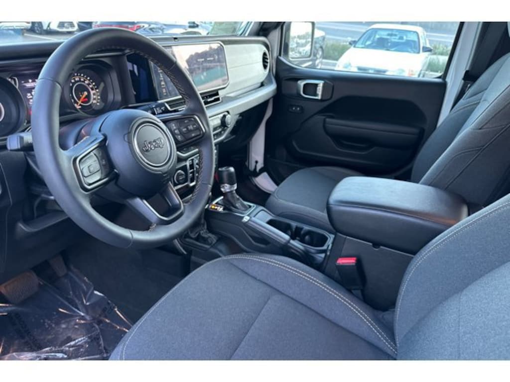 Used 2024 Jeep Gladiator Sport Truck Crew Cab