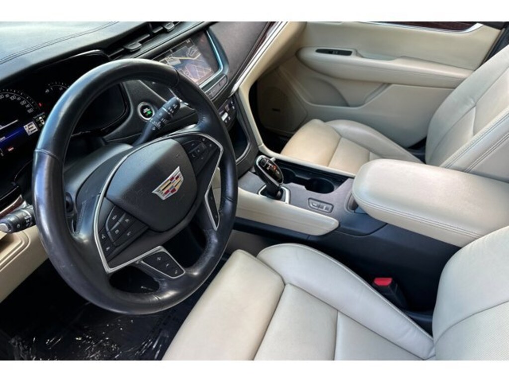Used 2017 CADILLAC XT5 Premium Luxury SUV