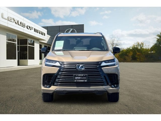 2026 LEXUS LX 700h Overtrail photo 5