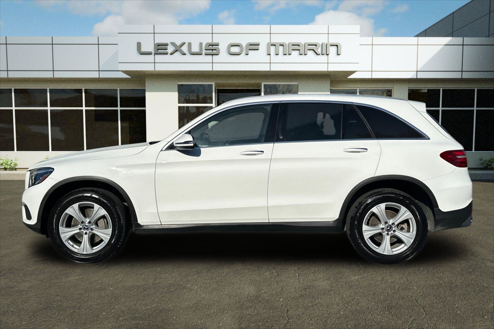 Used 2018 Mercedes-Benz GLC GLC300 with VIN WDC0G4KB4JV064137 for sale in San Rafael, CA