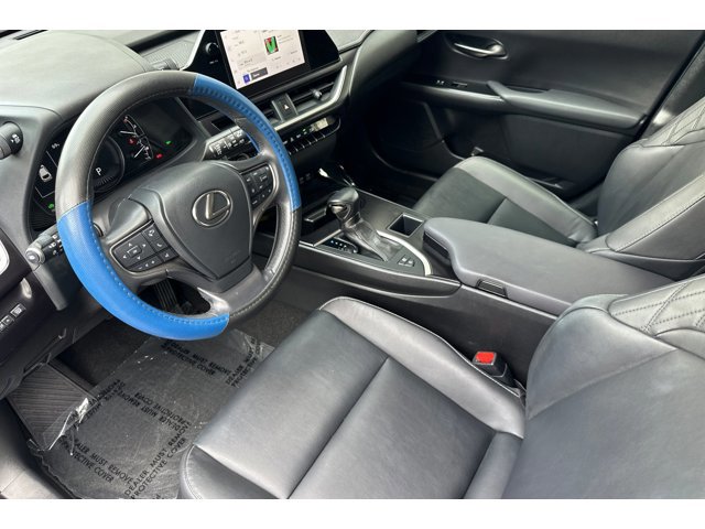 2023 Lexus UX 250h photo 4