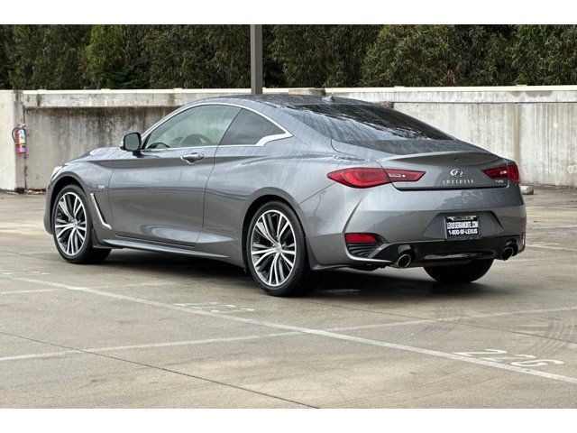 2017 Infiniti Q60 2.0t Coupe photo 3