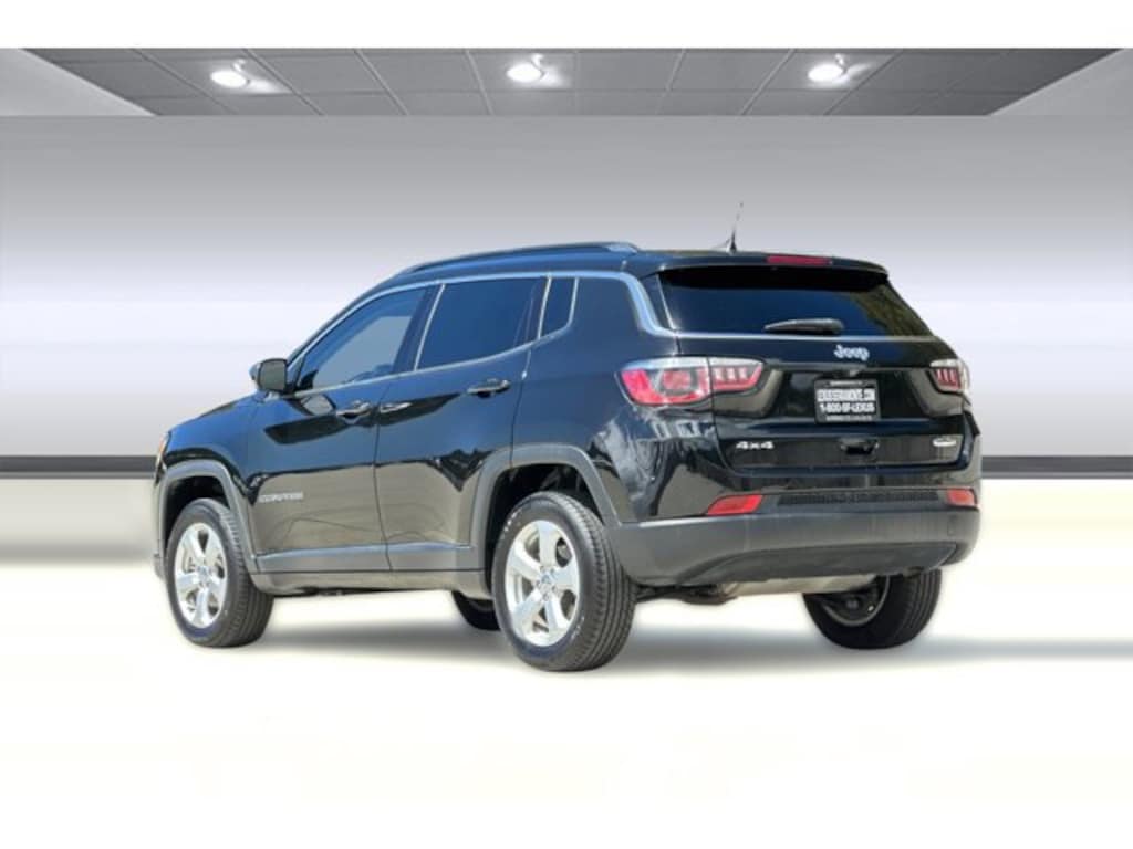 Used 2018 Jeep Compass Latitude 4x4 SUV