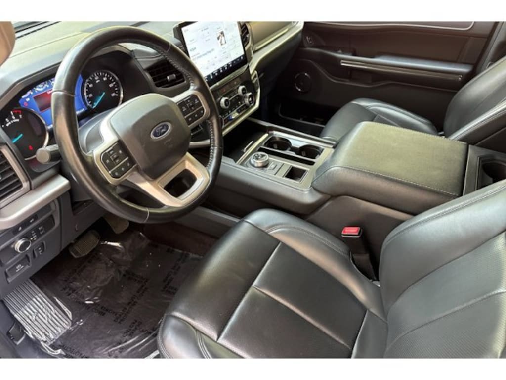 Used 2022 Ford Expedition XLT SUV