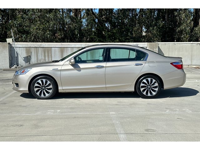 2014 Honda Accord Hybrid Touring photo 2