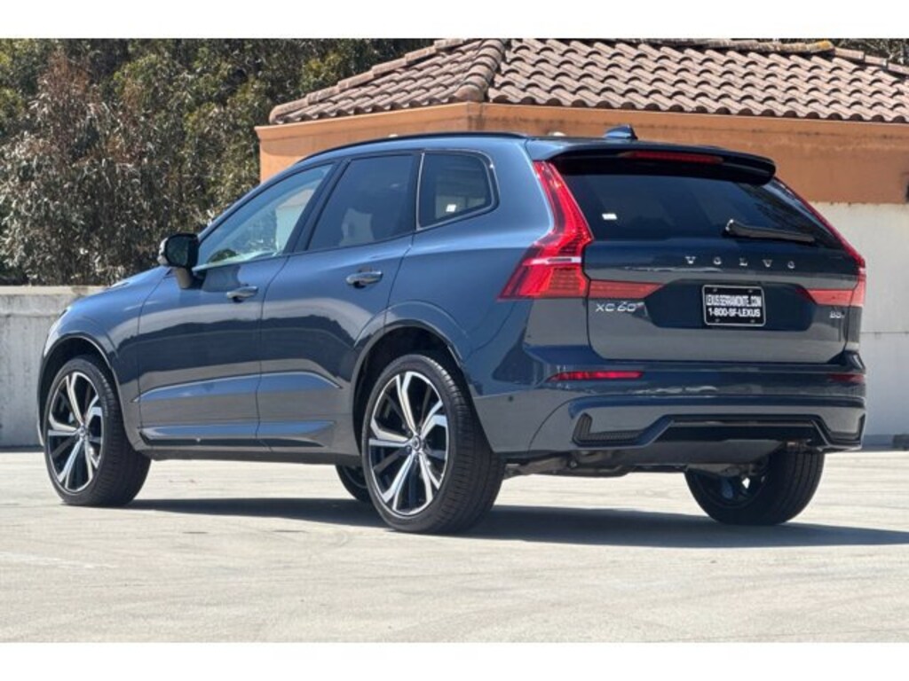 Used 2025 Volvo XC60 B5 Ultra SUV