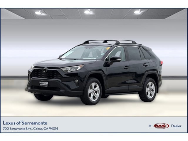 2020 Toyota RAV4 XLE FWD's photo