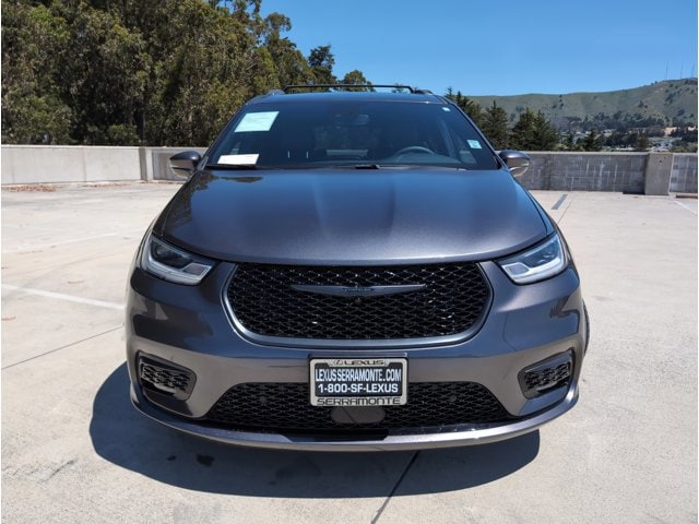 Used 2022 Chrysler Pacifica Hybrid Limited with VIN 2C4RC1S71NR151442 for sale in Colma, CA