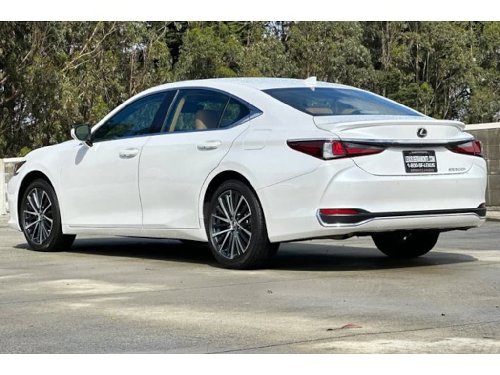 Used 2025 Lexus ES 300h Base Sedan