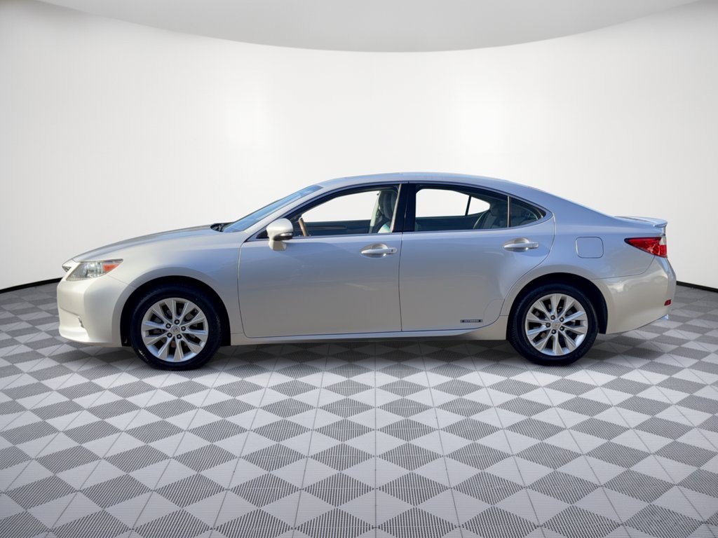 Used 2014 Lexus ES 300h Sedan