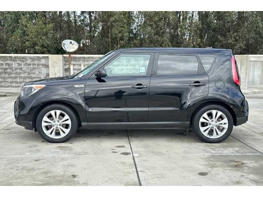 Used 2016 Kia Soul + FWD Hatchback
