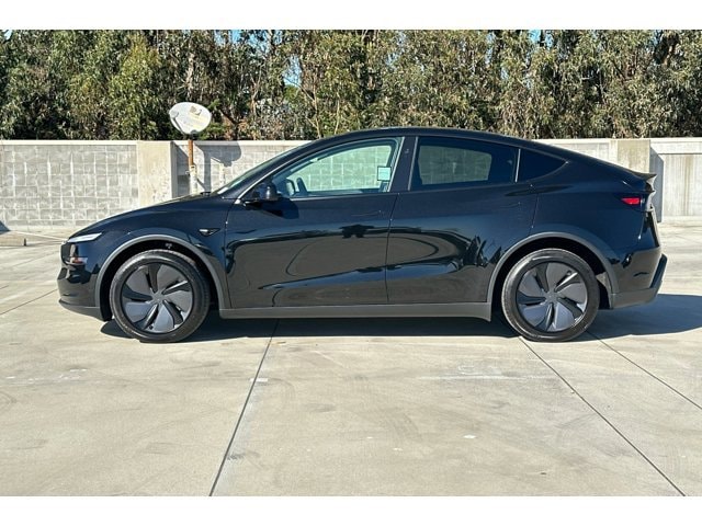 Used 2026 Tesla New Model Y Long Range with VIN 7SAYGDED9TF435903 for sale in Colma, CA
