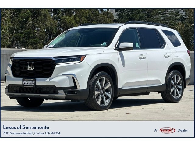 2025 Honda Pilot Touring AWD's photo