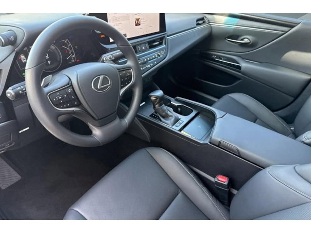 Used 2025 Lexus ES 300h Base Sedan
