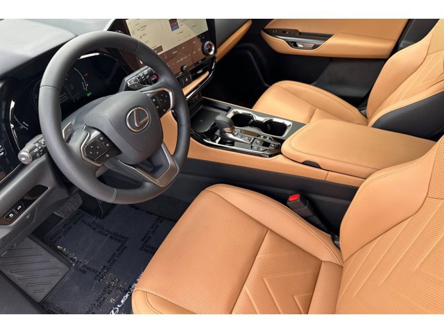 2026 Lexus NX Luxury AWD photo 4