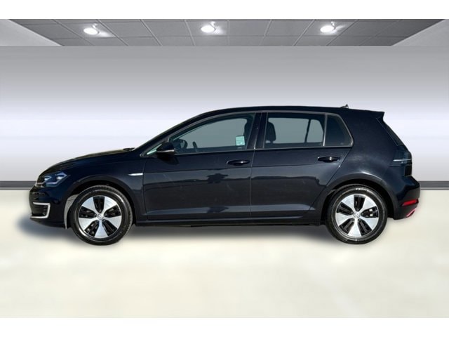 Used 2019 Volkswagen e-Golf e-Golf SE with VIN WVWKR7AUXKW910943 for sale in Colma, CA
