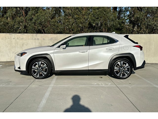 2025 Lexus UX photo 2