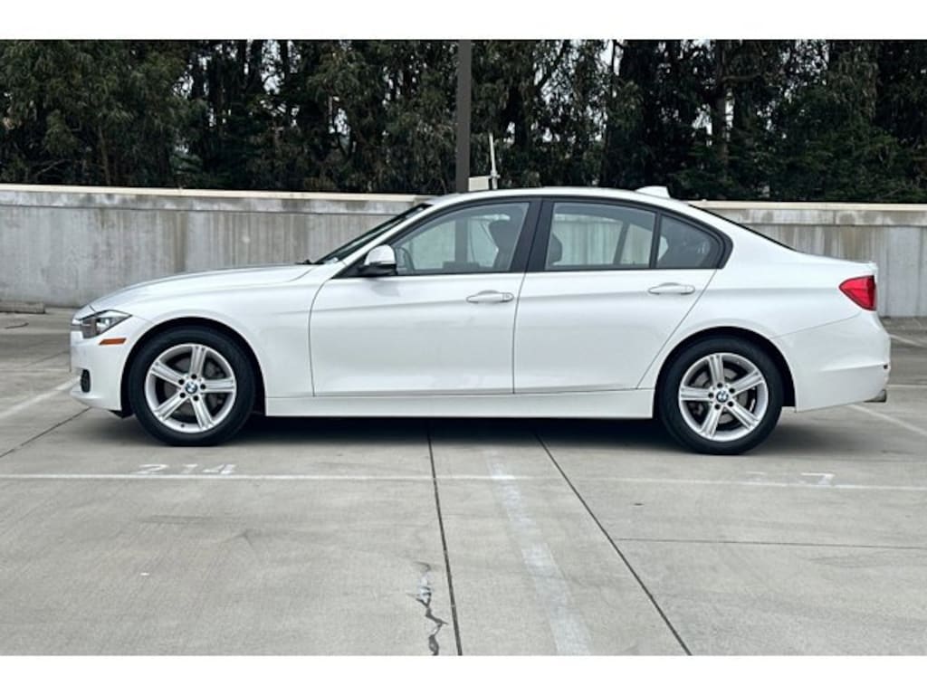 Used 2015 BMW 320i xDrive Sedan