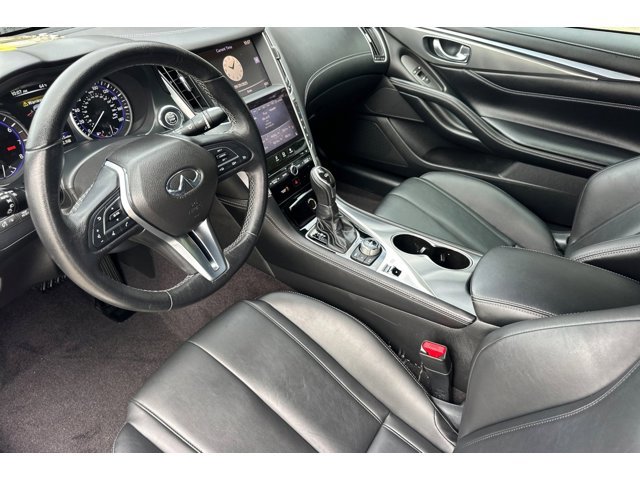 2017 Infiniti Q60 2.0t Coupe photo 4