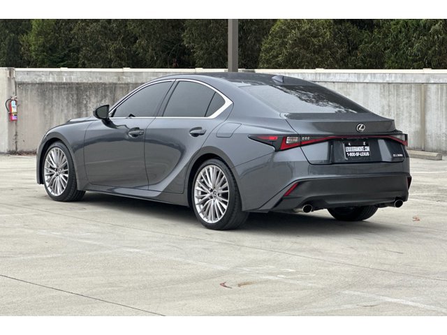 2023 Lexus IS 300 photo 3
