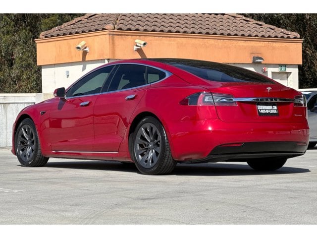 Model S Hatchback