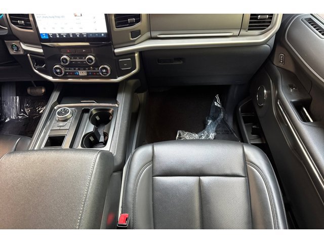 2022 Ford Expedition XLT - Photo 32