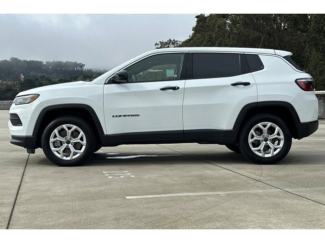 2025 Jeep Compass Sport photo 2