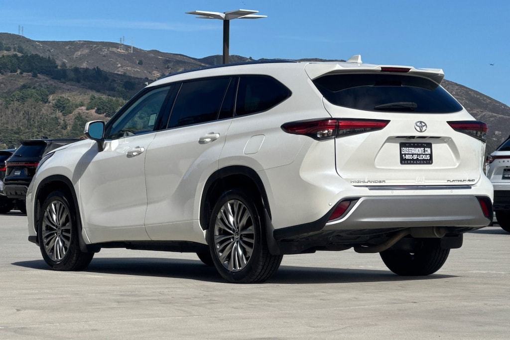 Used 2021 Toyota Highlander Platinum SUV
