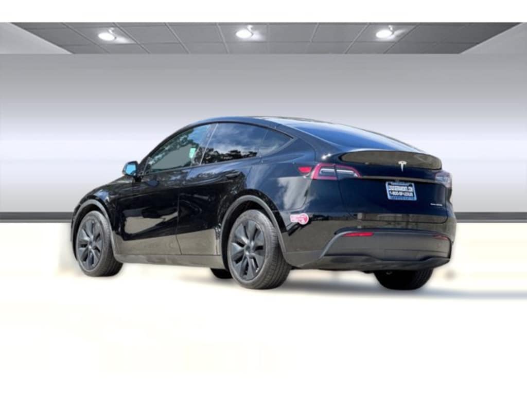Used 2024 Tesla Model Y Long Range SUV
