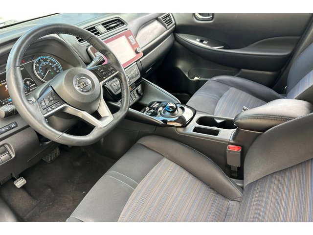 2021 Nissan Leaf SV photo 3