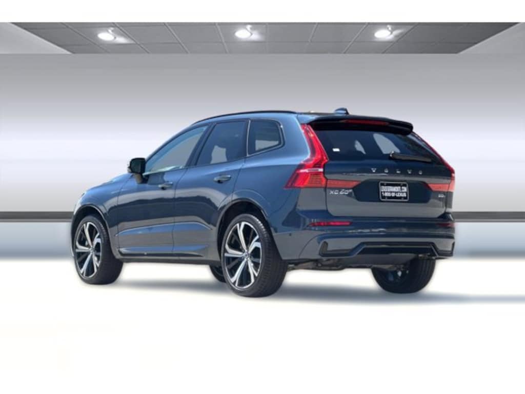 Used 2025 Volvo XC60 B5 Ultra SUV