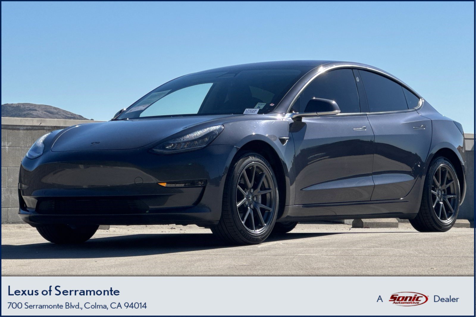  Tesla Model 3