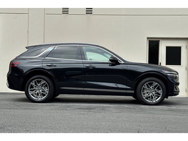 GV70 2.5T AWD SUV
