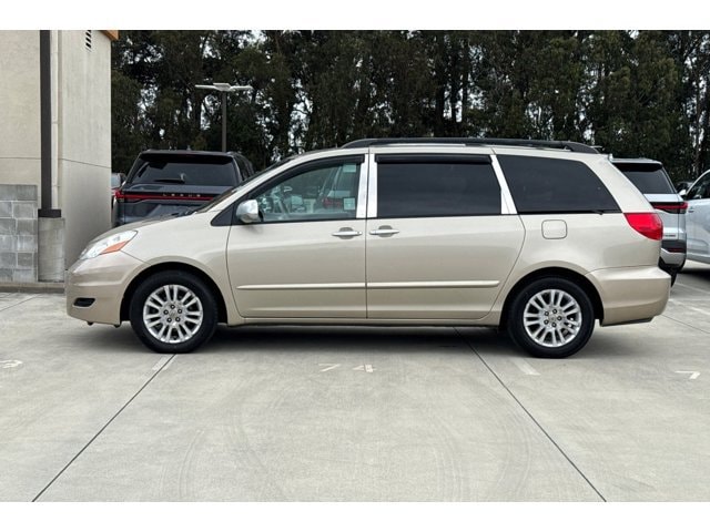 Used 2008 Toyota Sienna LE with VIN 5TDZK23C38S114523 for sale in Colma, CA