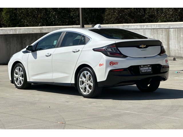 2017 Chevrolet Volt Premier photo 3