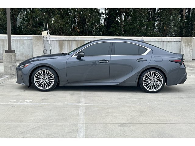 2023 Lexus IS 300 photo 2