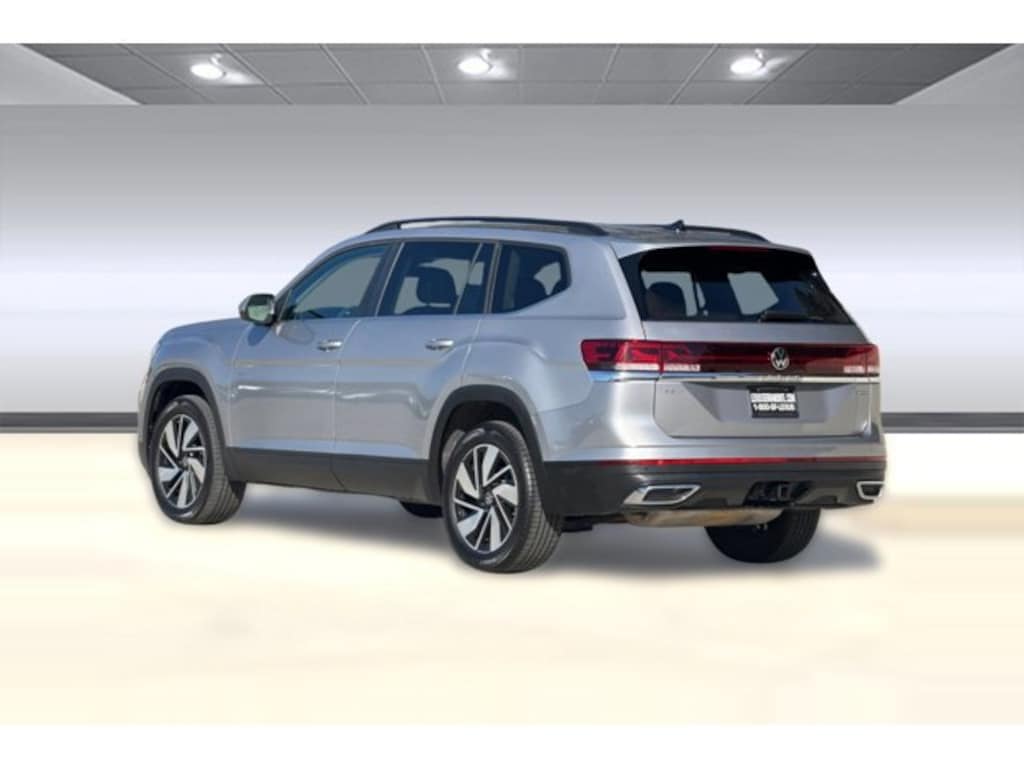 Used 2025 Volkswagen Atlas 2.0T SE w/Technology SUV