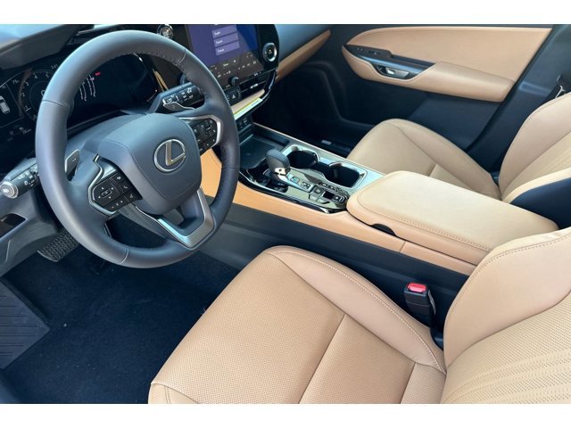 2026 Lexus NX 350 Premium photo 4