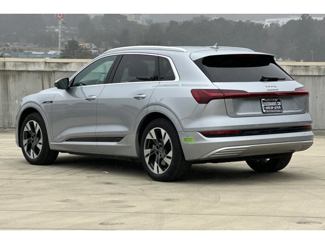 2023 Audi e-tron Premium Plus photo 3